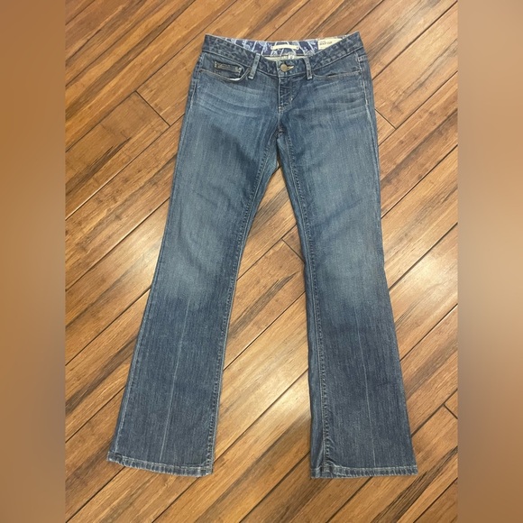 Women’s Y2K gap low rise boot cut jeans in medium wash size 28/6 X 32 - Picture 2 of 10